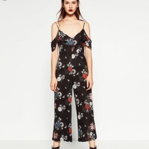 NWT zara jumpsuit small floral print navy